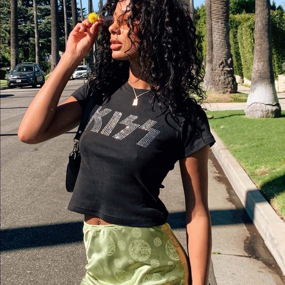 Kiss sparkle black tee